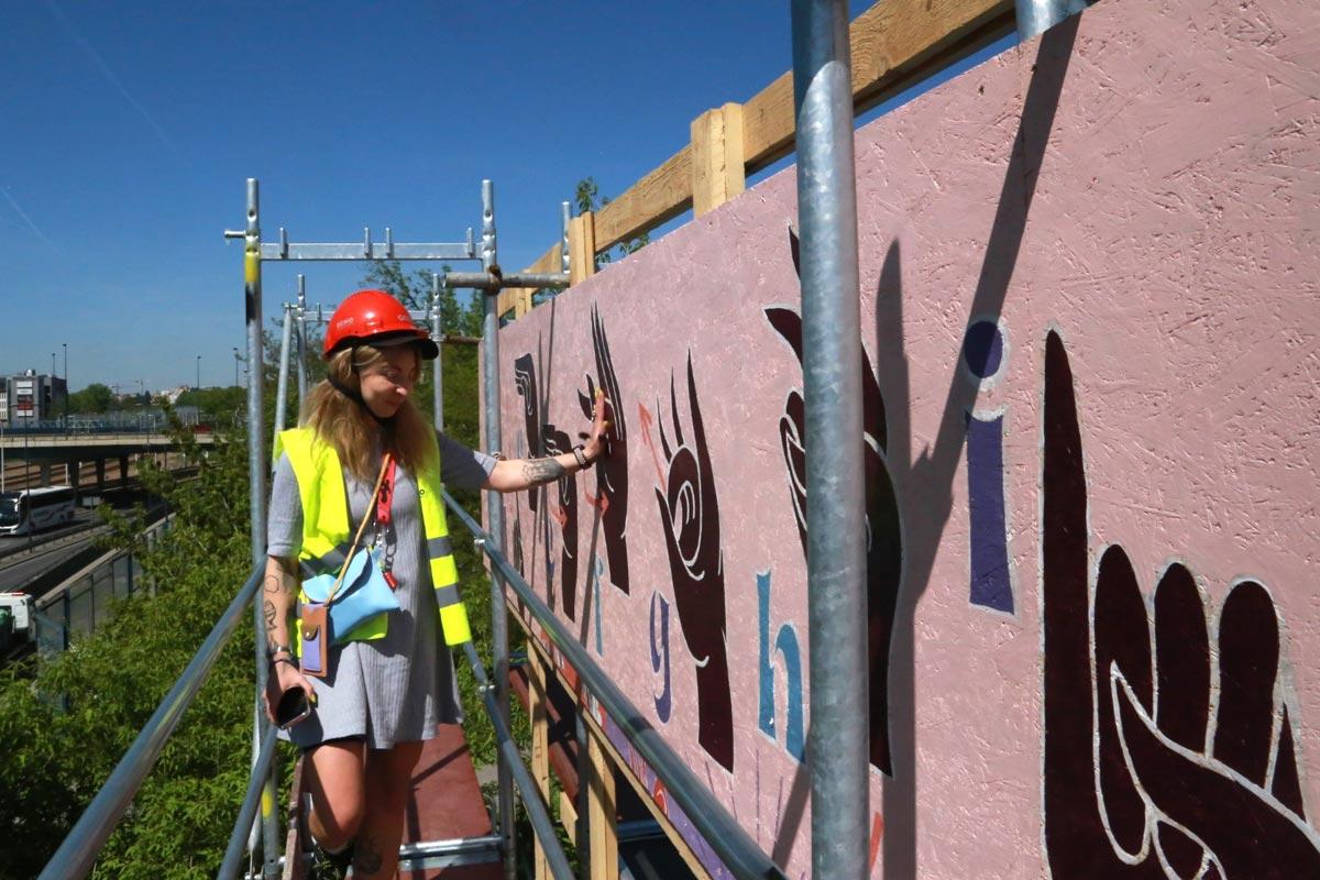 Mural "Powitanie to początek relacji" – nasz projekt w serwisie Co w Krakowie